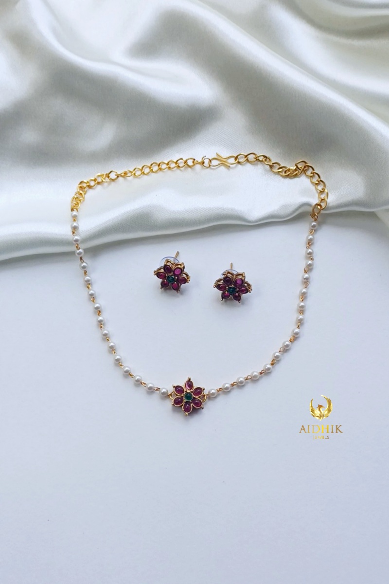 Pearl simple choker