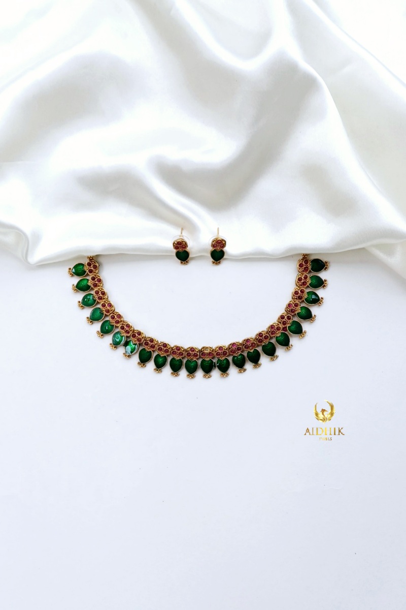 Palakka short necklace AN21