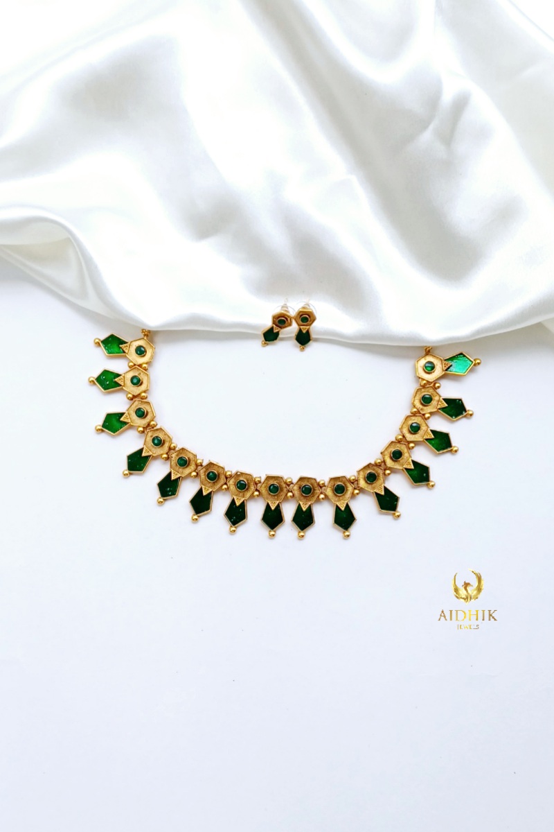 Nagapadam short necklace green AN22