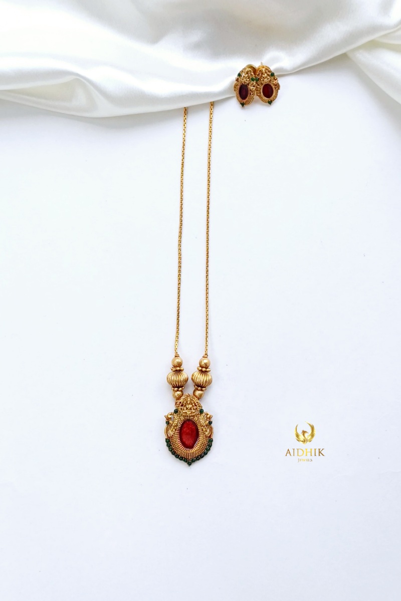 Simple red palakka pendant chain AMH5