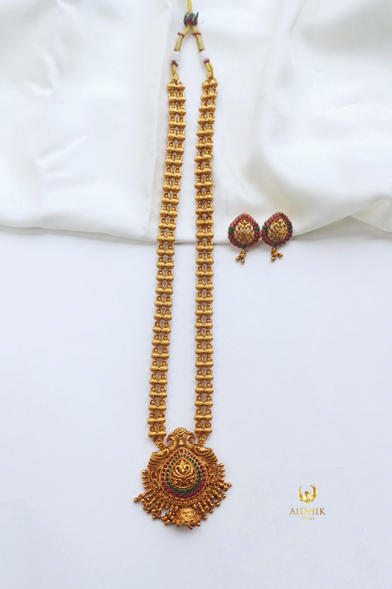 Peacock design haram
