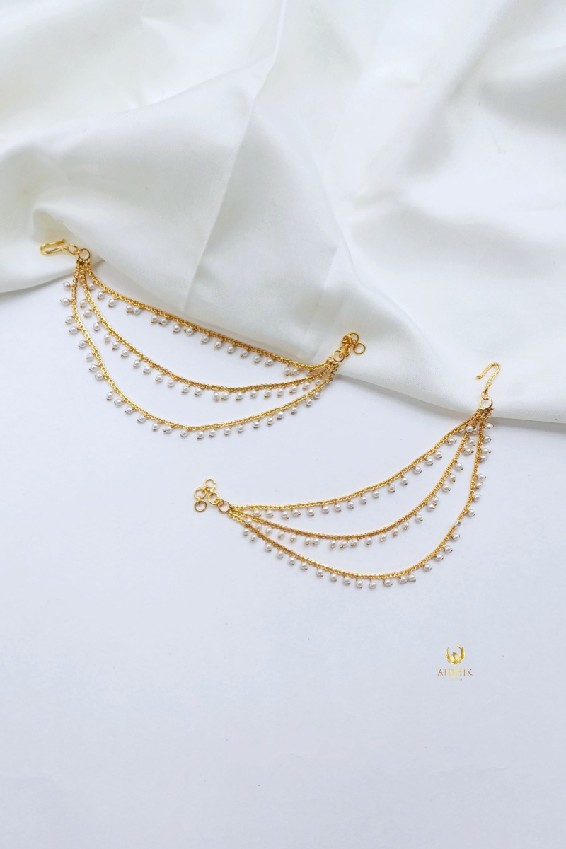Three layered pearl earchain