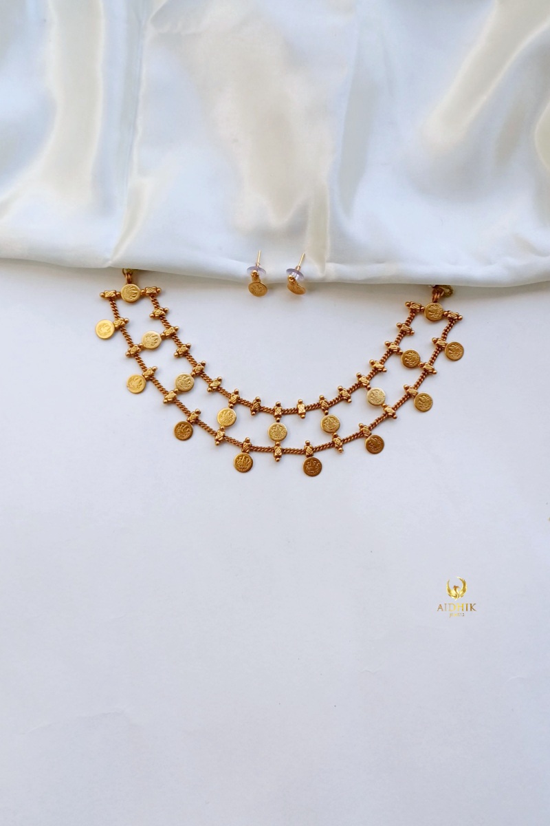 Two layered coin choker AC21