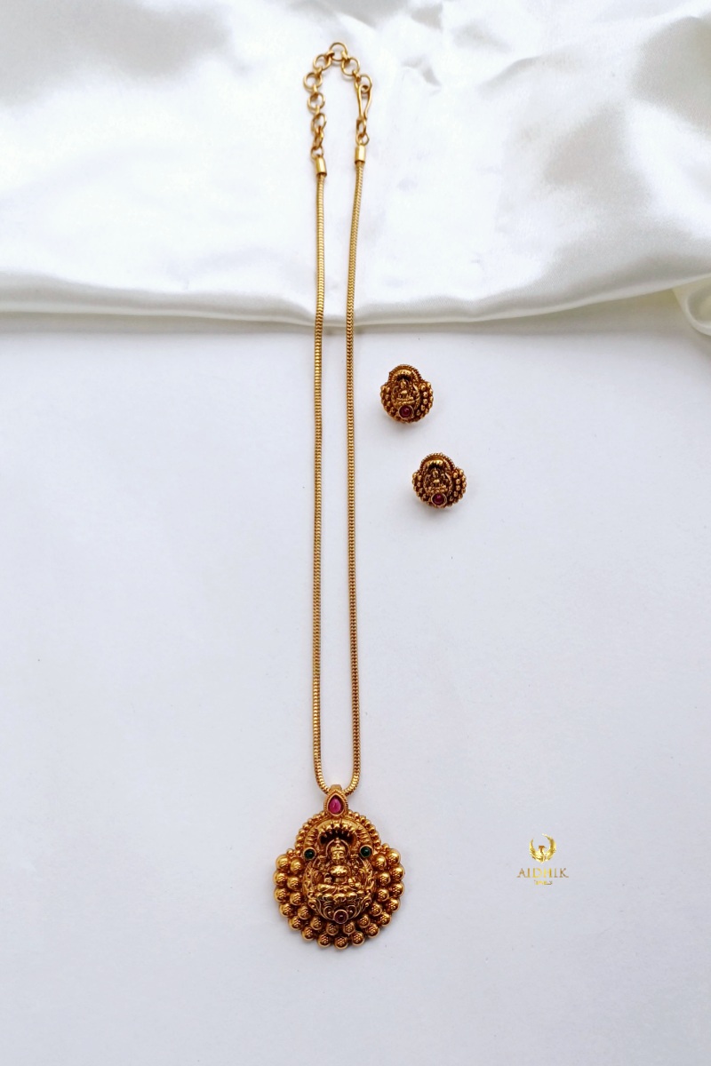 Lakshmi pendant chain with earrings AMH13