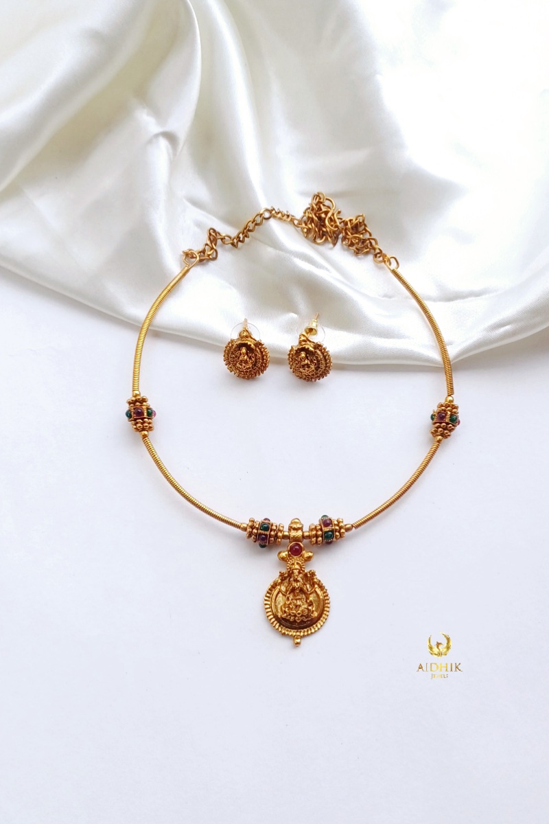 Hasli necklace with earrings AN82