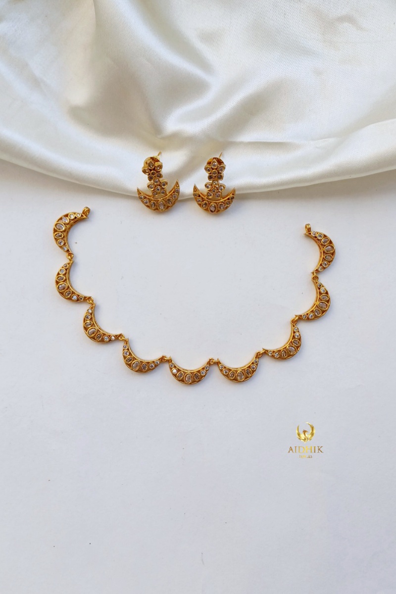 Halfmoon AD necklace AD23