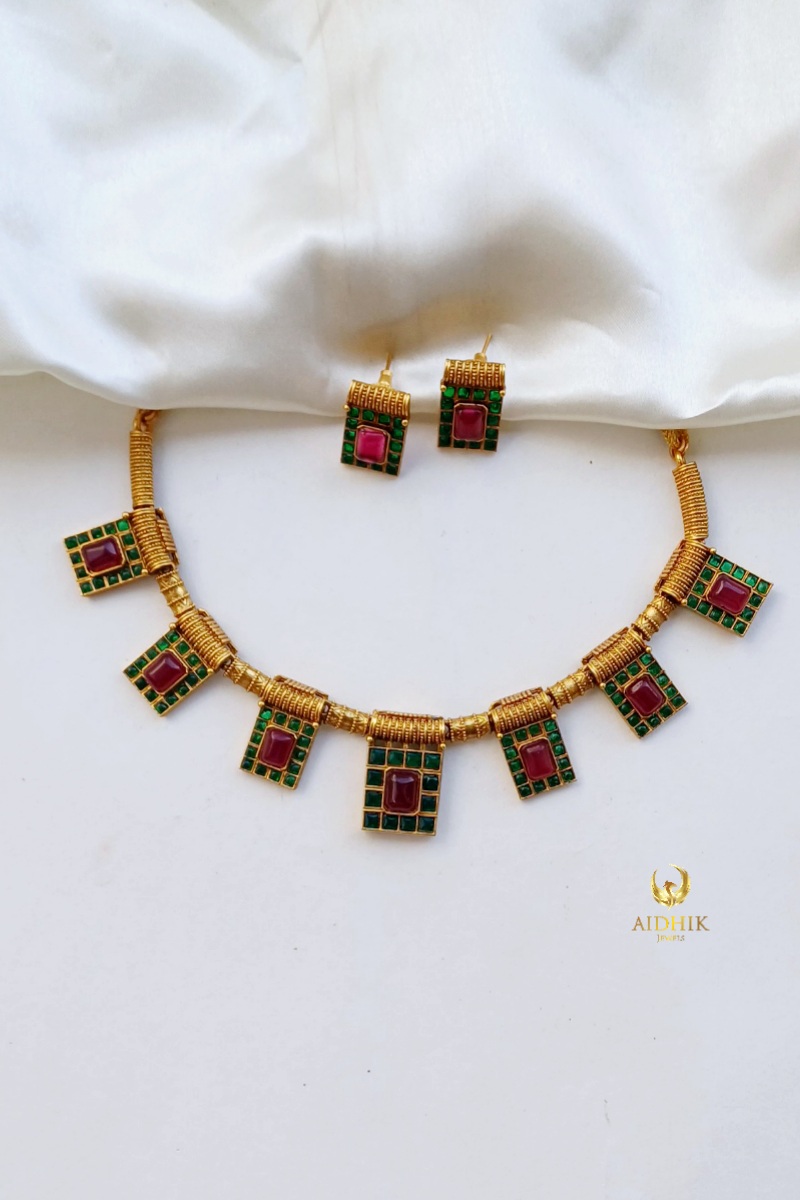 Kemp necklace with earrings AN105