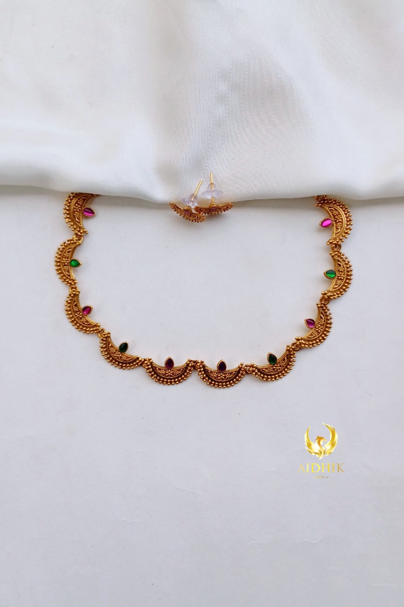Half moon gopi necklace AN157